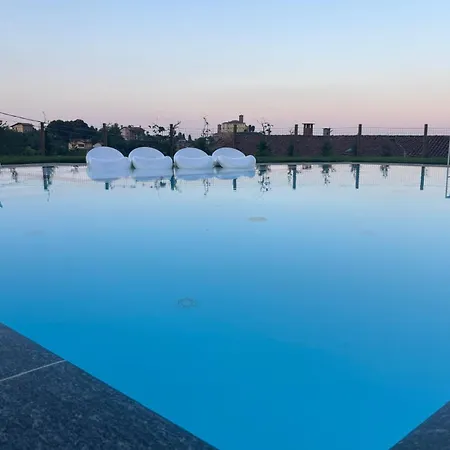 Regina 4*